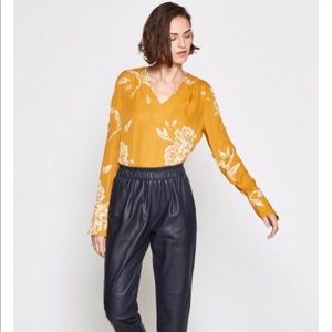 Joie silk top NWT size M